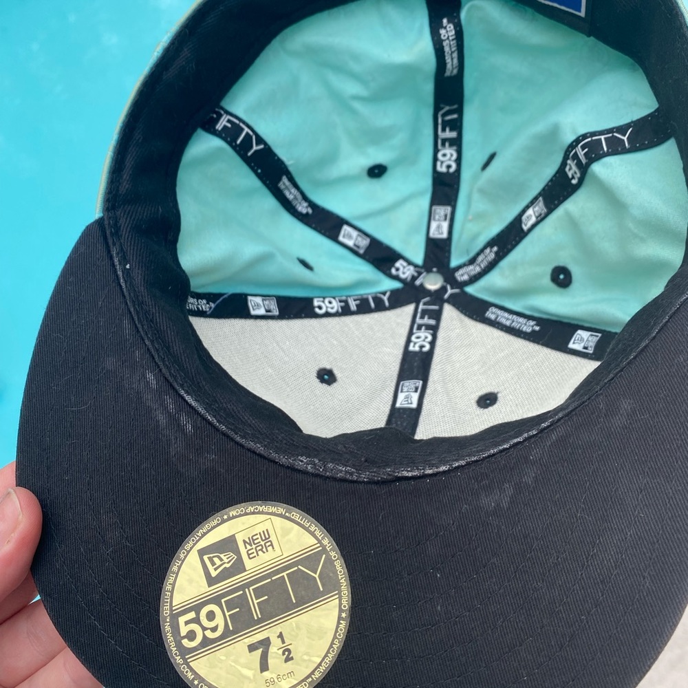 Mishka hat - Picture 4 of 6